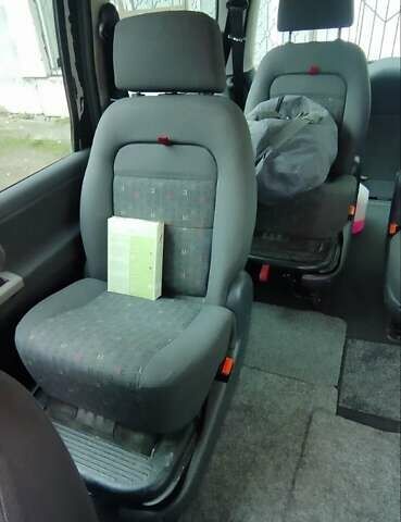 Сірий Фольксваген Шаран, об'ємом двигуна 1.9 л та пробігом 380 тис. км за 4000 $, фото 30 на Automoto.ua