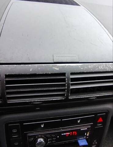 Сірий Фольксваген Шаран, об'ємом двигуна 1.9 л та пробігом 380 тис. км за 4000 $, фото 24 на Automoto.ua