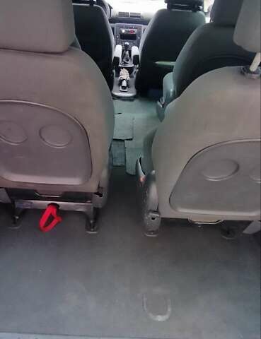 Сірий Фольксваген Шаран, об'ємом двигуна 1.9 л та пробігом 380 тис. км за 4000 $, фото 33 на Automoto.ua