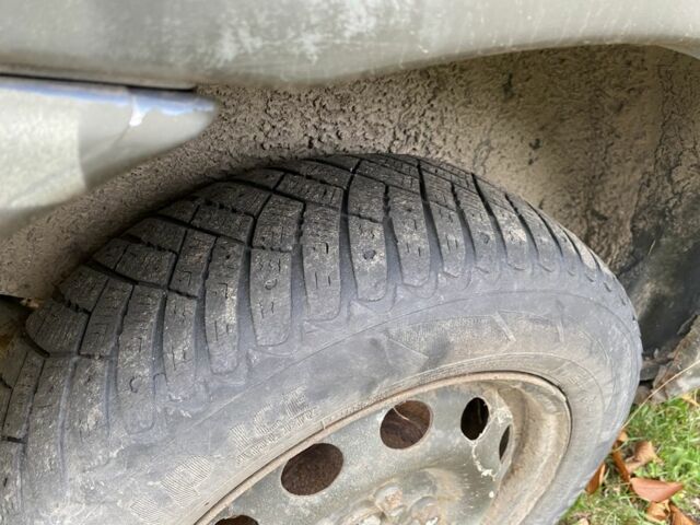 Серый Фольксваген Шаран, объемом двигателя 1.9 л и пробегом 300 тыс. км за 750 $, фото 7 на Automoto.ua