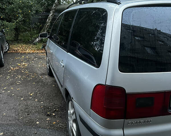 Серый Фольксваген Шаран, объемом двигателя 1.9 л и пробегом 341 тыс. км за 3300 $, фото 7 на Automoto.ua