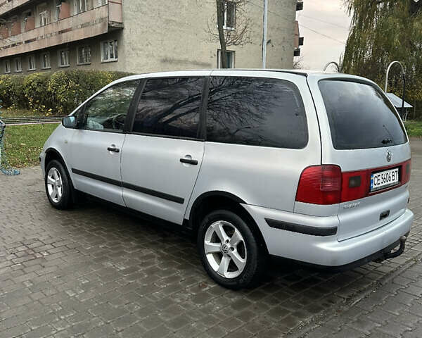 Серый Фольксваген Шаран, объемом двигателя 1.9 л и пробегом 427 тыс. км за 4699 $, фото 4 на Automoto.ua