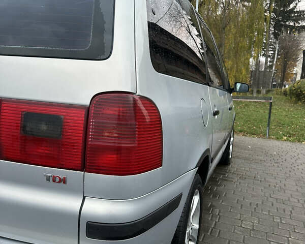 Серый Фольксваген Шаран, объемом двигателя 1.9 л и пробегом 427 тыс. км за 4699 $, фото 10 на Automoto.ua