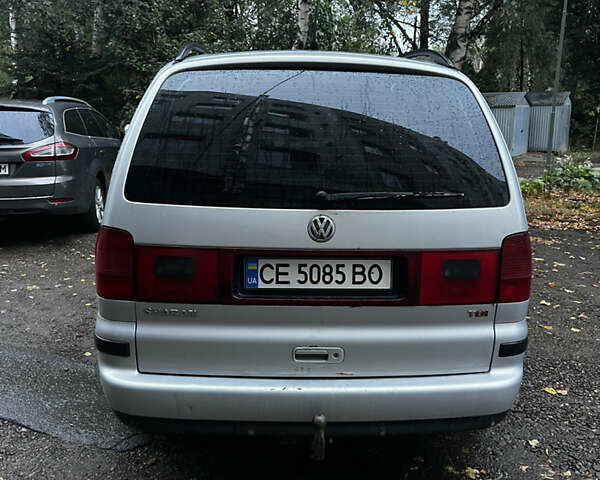 Серый Фольксваген Шаран, объемом двигателя 1.9 л и пробегом 341 тыс. км за 3300 $, фото 5 на Automoto.ua