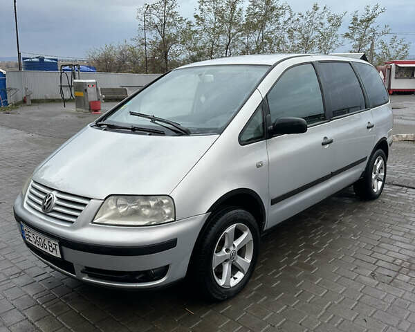 Серый Фольксваген Шаран, объемом двигателя 1.9 л и пробегом 427 тыс. км за 4699 $, фото 6 на Automoto.ua