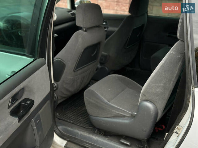 Сірий Фольксваген Шаран, об'ємом двигуна 1.9 л та пробігом 380 тис. км за 3000 $, фото 7 на Automoto.ua