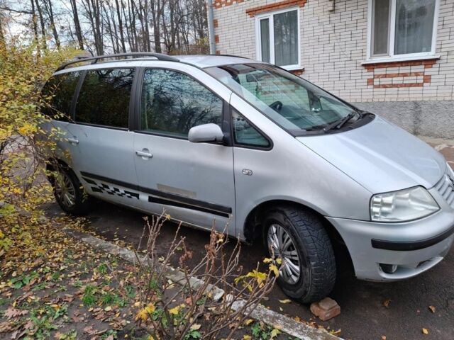 Сірий Фольксваген Шаран, об'ємом двигуна 1.9 л та пробігом 400 тис. км за 1200 $, фото 2 на Automoto.ua