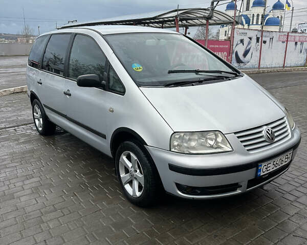 Серый Фольксваген Шаран, объемом двигателя 1.9 л и пробегом 427 тыс. км за 4699 $, фото 7 на Automoto.ua