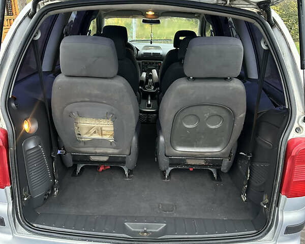 Серый Фольксваген Шаран, объемом двигателя 1.9 л и пробегом 427 тыс. км за 4699 $, фото 19 на Automoto.ua