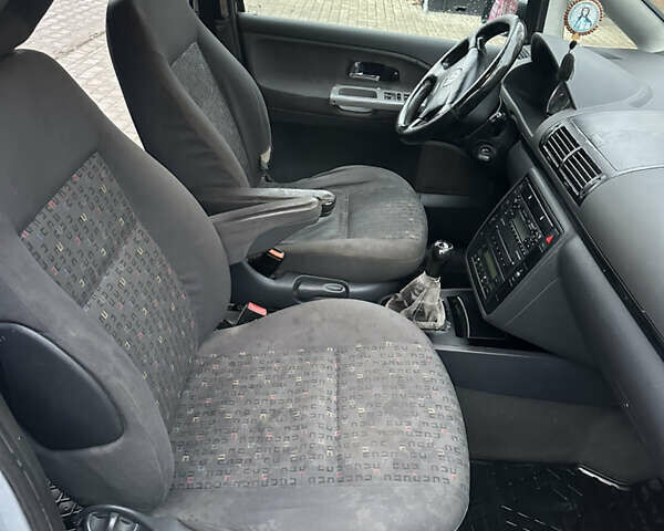 Серый Фольксваген Шаран, объемом двигателя 1.9 л и пробегом 427 тыс. км за 4699 $, фото 25 на Automoto.ua