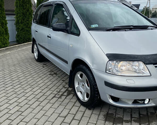 Серый Фольксваген Шаран, объемом двигателя 1.9 л и пробегом 336 тыс. км за 4300 $, фото 7 на Automoto.ua