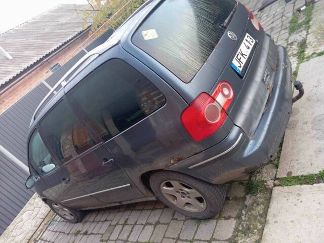 Сірий Фольксваген Шаран, об'ємом двигуна 1.9 л та пробігом 299 тис. км за 2000 $, фото 2 на Automoto.ua