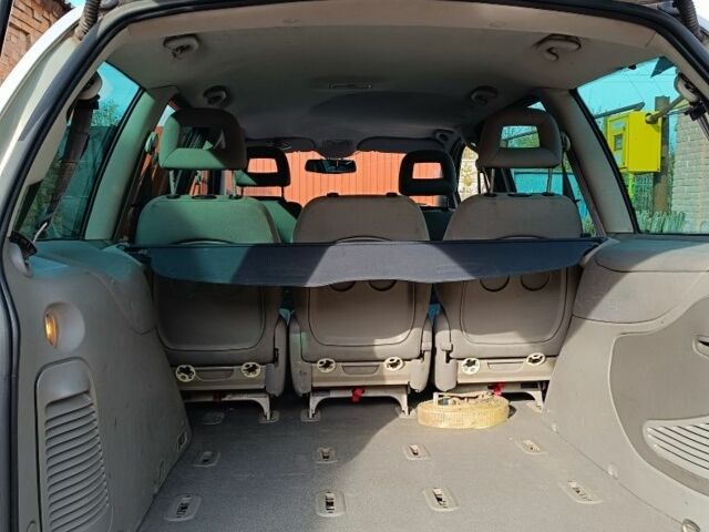 Фольксваген Шаран 2002 в Кривом Роге на Automoto.ua Серый Фольксваген Шаран, объемом двигателя 0 л и пробегом 300 тыс. км за 4500 $, фото 7 на Automoto.ua