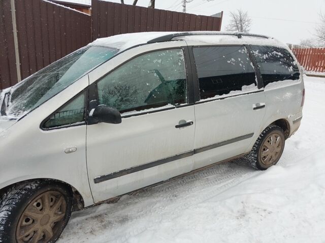 Сірий Фольксваген Шаран, об'ємом двигуна 1.9 л та пробігом 388 тис. км за 2245 $, фото 1 на Automoto.ua