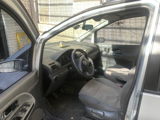 Серый Фольксваген Шаран, объемом двигателя 1.8 л и пробегом 380 тыс. км за 2700 $, фото 12 на Automoto.ua