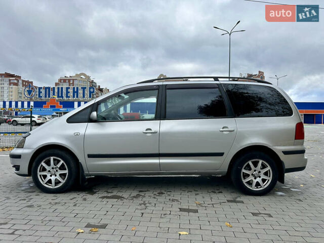 Сірий Фольксваген Шаран, об'ємом двигуна 1.8 л та пробігом 365 тис. км за 4499 $, фото 9 на Automoto.ua