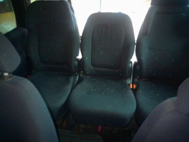 Серый Фольксваген Шаран, объемом двигателя 1.9 л и пробегом 290 тыс. км за 1750 $, фото 7 на Automoto.ua