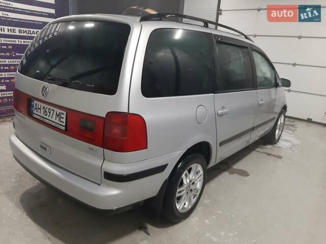 Сірий Фольксваген Шаран, об'ємом двигуна 1.78 л та пробігом 290 тис. км за 5600 $, фото 9 на Automoto.ua