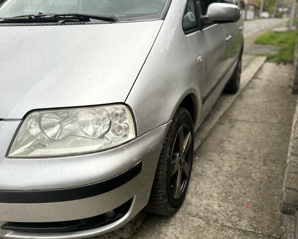 Серый Фольксваген Шаран, объемом двигателя 1.9 л и пробегом 420 тыс. км за 4900 $, фото 6 на Automoto.ua