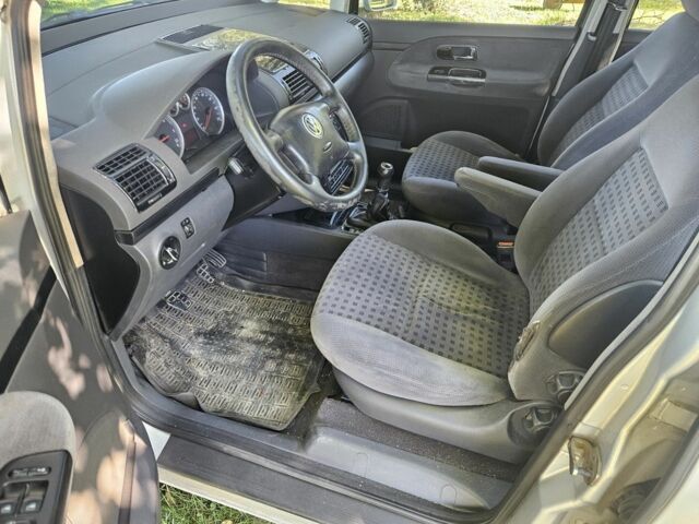 Серый Фольксваген Шаран, объемом двигателя 1.9 л и пробегом 290 тыс. км за 3300 $, фото 5 на Automoto.ua