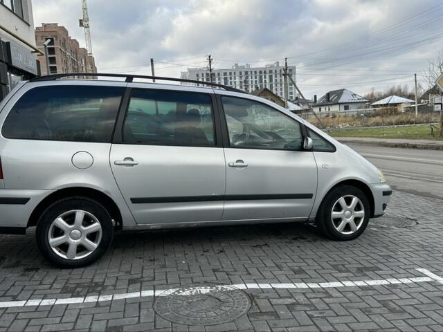 Сірий Фольксваген Шаран, об'ємом двигуна 1.9 л та пробігом 390 тис. км за 2450 $, фото 5 на Automoto.ua