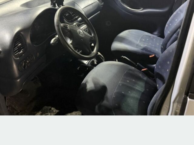 Серый Фольксваген Шаран, объемом двигателя 1.9 л и пробегом 290 тыс. км за 1750 $, фото 4 на Automoto.ua