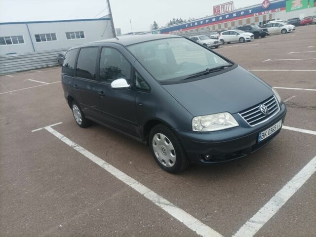 Сірий Фольксваген Шаран, об'ємом двигуна 1.9 л та пробігом 340 тис. км за 4500 $, фото 4 на Automoto.ua