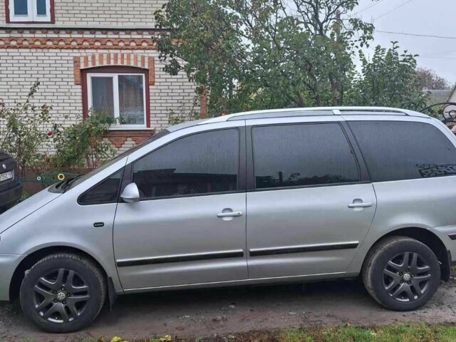 Серый Фольксваген Шаран, объемом двигателя 1.9 л и пробегом 336 тыс. км за 7550 $, фото 14 на Automoto.ua