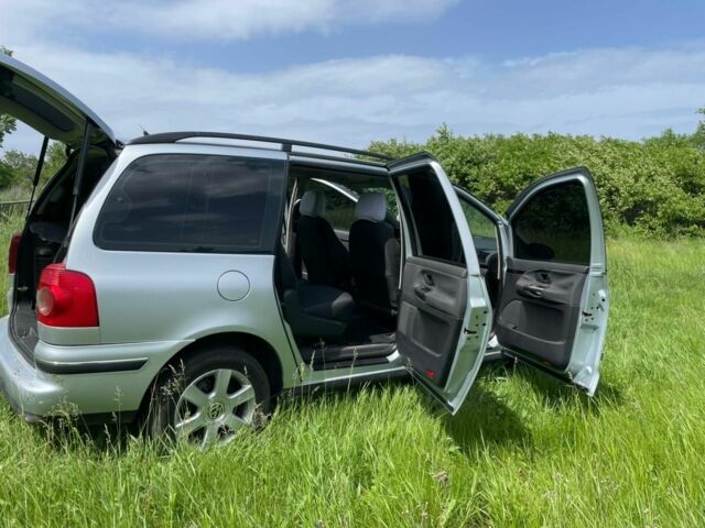 Сірий Фольксваген Шаран, об'ємом двигуна 1.9 л та пробігом 397 тис. км за 5700 $, фото 8 на Automoto.ua