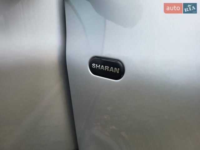 Серый Фольксваген Шаран, объемом двигателя 1.9 л и пробегом 237 тыс. км за 6400 $, фото 21 на Automoto.ua