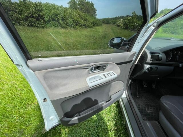 Сірий Фольксваген Шаран, об'ємом двигуна 1.9 л та пробігом 397 тис. км за 5700 $, фото 16 на Automoto.ua