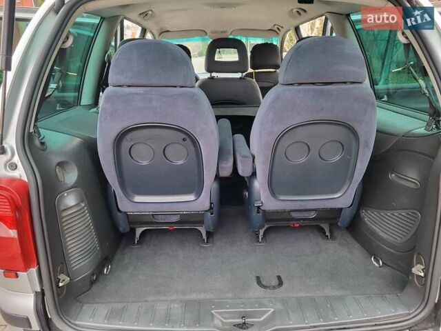 Серый Фольксваген Шаран, объемом двигателя 1.9 л и пробегом 237 тыс. км за 6400 $, фото 44 на Automoto.ua