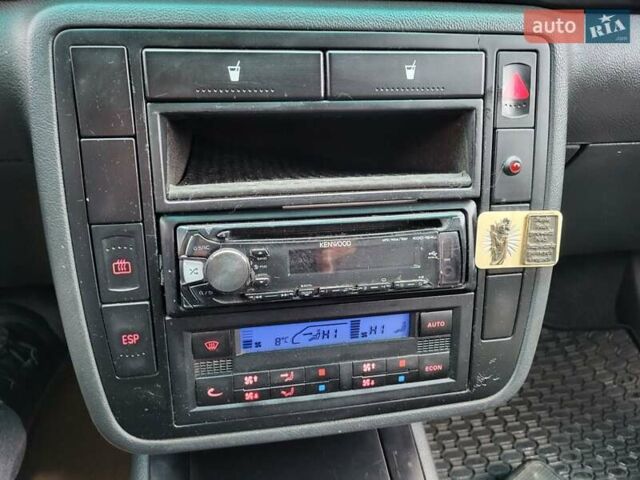 Серый Фольксваген Шаран, объемом двигателя 1.9 л и пробегом 237 тыс. км за 6400 $, фото 61 на Automoto.ua