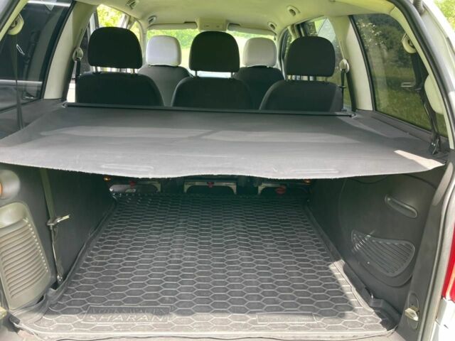 Сірий Фольксваген Шаран, об'ємом двигуна 1.9 л та пробігом 397 тис. км за 5700 $, фото 9 на Automoto.ua