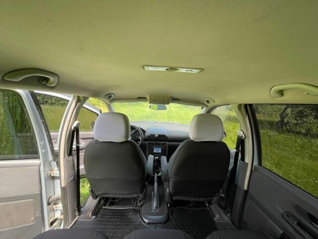 Сірий Фольксваген Шаран, об'ємом двигуна 1.9 л та пробігом 397 тис. км за 5700 $, фото 13 на Automoto.ua