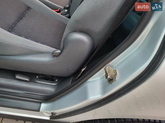 Серый Фольксваген Шаран, объемом двигателя 1.9 л и пробегом 237 тыс. км за 6400 $, фото 50 на Automoto.ua