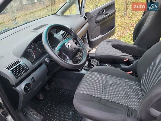 Серый Фольксваген Шаран, объемом двигателя 1.9 л и пробегом 237 тыс. км за 6400 $, фото 31 на Automoto.ua