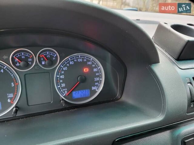 Серый Фольксваген Шаран, объемом двигателя 1.9 л и пробегом 237 тыс. км за 6400 $, фото 63 на Automoto.ua