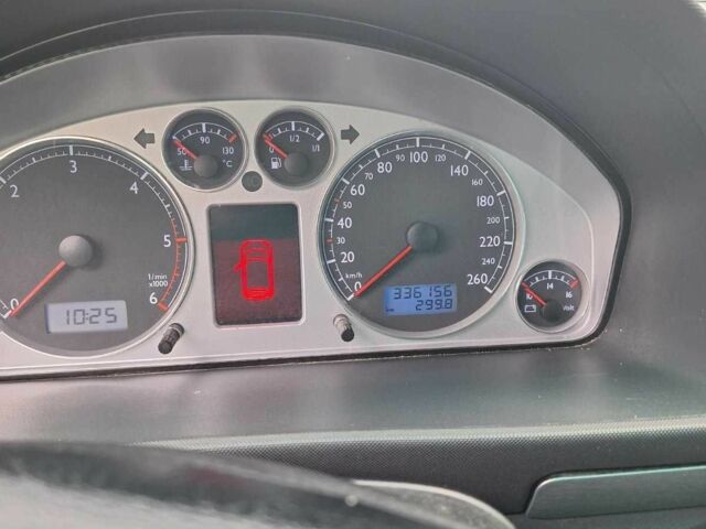 Серый Фольксваген Шаран, объемом двигателя 1.9 л и пробегом 336 тыс. км за 7550 $, фото 12 на Automoto.ua