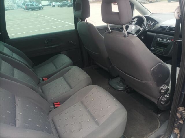 Сірий Фольксваген Шаран, об'ємом двигуна 1.9 л та пробігом 340 тис. км за 4500 $, фото 5 на Automoto.ua