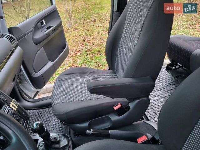 Серый Фольксваген Шаран, объемом двигателя 1.9 л и пробегом 237 тыс. км за 6400 $, фото 41 на Automoto.ua