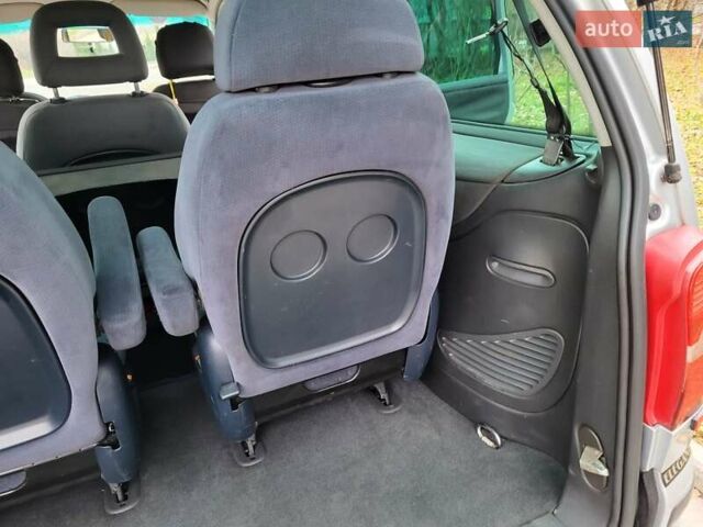 Серый Фольксваген Шаран, объемом двигателя 1.9 л и пробегом 237 тыс. км за 6400 $, фото 46 на Automoto.ua