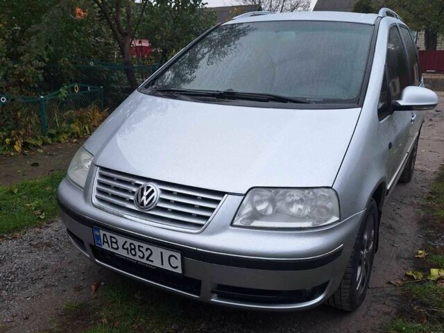 Серый Фольксваген Шаран, объемом двигателя 1.9 л и пробегом 336 тыс. км за 7550 $, фото 6 на Automoto.ua