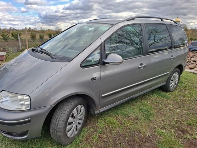 Сірий Фольксваген Шаран, об'ємом двигуна 1.9 л та пробігом 270 тис. км за 5849 $, фото 1 на Automoto.ua