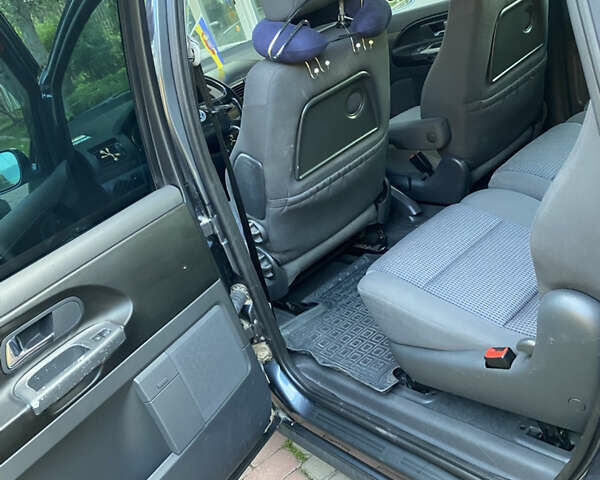 Фольксваген Шаран 2005 в Перемышлянах на Automoto.ua Серый Фольксваген Шаран, объемом двигателя 1.97 л и пробегом 315 тыс. км за 7200 $, фото 13 на Automoto.ua