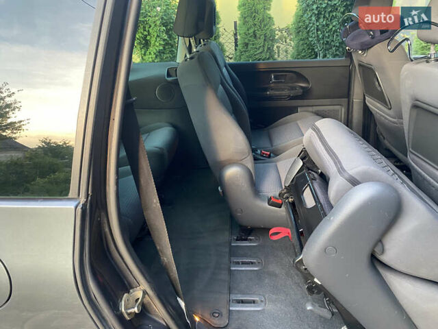 Фольксваген Шаран 2005 в Перемышлянах на Automoto.ua Серый Фольксваген Шаран, объемом двигателя 1.97 л и пробегом 315 тыс. км за 7200 $, фото 25 на Automoto.ua