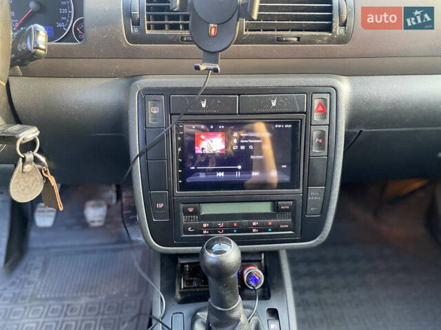 Фольксваген Шаран 2005 в Перемышлянах на Automoto.ua Серый Фольксваген Шаран, объемом двигателя 1.97 л и пробегом 315 тыс. км за 7200 $, фото 9 на Automoto.ua