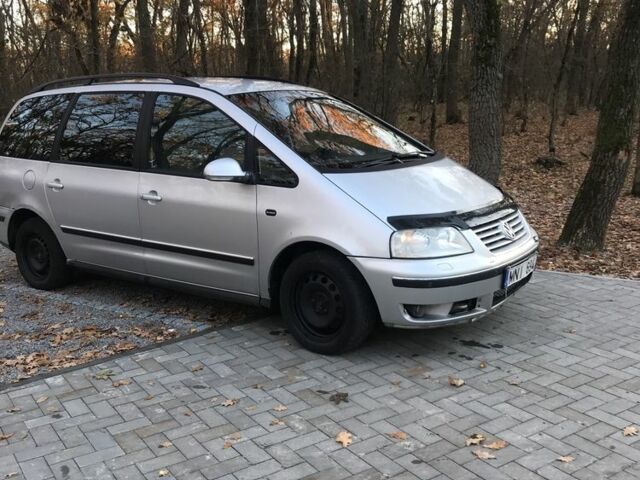 Сірий Фольксваген Шаран, об'ємом двигуна 1.9 л та пробігом 240 тис. км за 2950 $, фото 5 на Automoto.ua