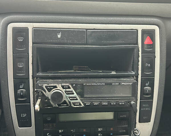 Серый Фольксваген Шаран, объемом двигателя 2 л и пробегом 324 тыс. км за 4500 $, фото 7 на Automoto.ua