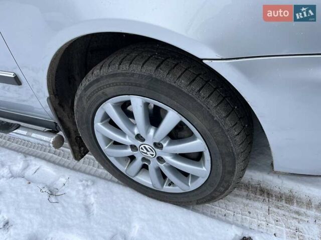 Сірий Фольксваген Шаран, об'ємом двигуна 1.8 л та пробігом 163 тис. км за 7300 $, фото 24 на Automoto.ua